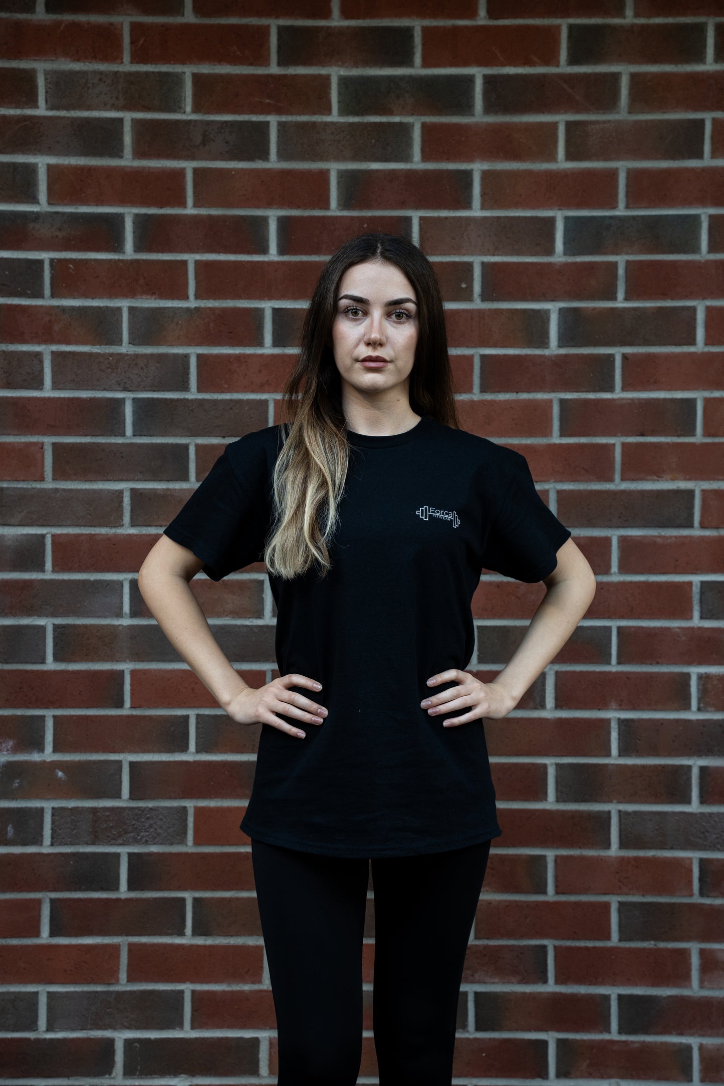 T-Shirt ‘Sot e lodhshme, nesër e fuqishme’ - Forca Fitwear